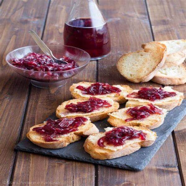 Bruschetta pronta alla cipolla piccante di Tropea 200 gr. - Conserve di Terra, di Mare, Delicatessen - horecahub.myshopify.com