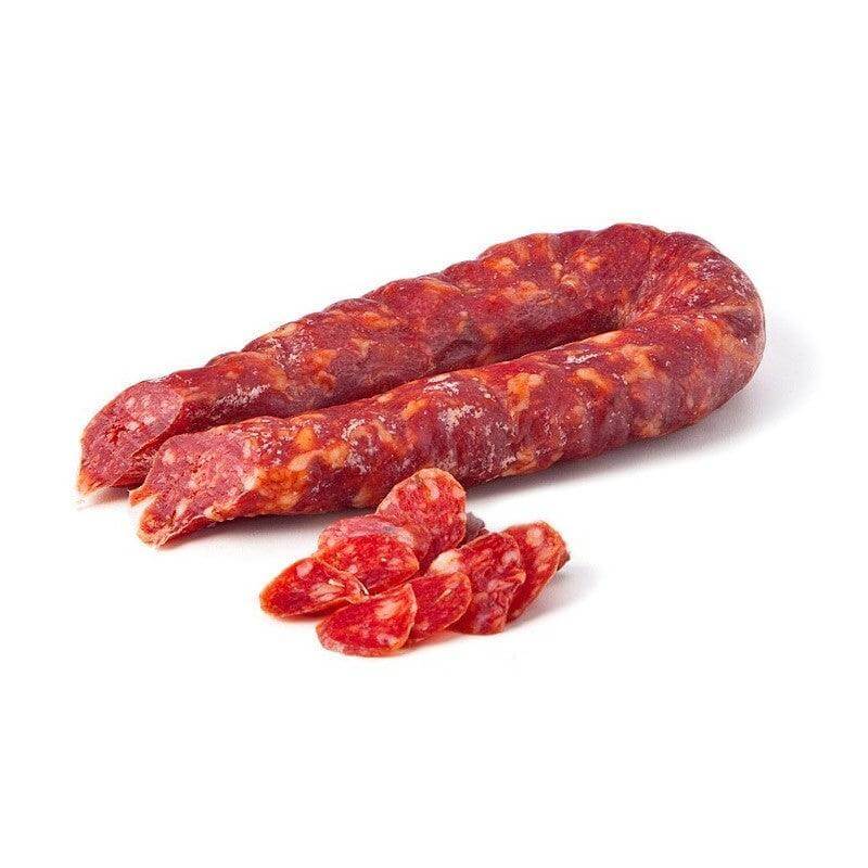 Salsiccia Curva Calabrese unica al monto per gusto e piccantezza, salume tipico della Calabria.