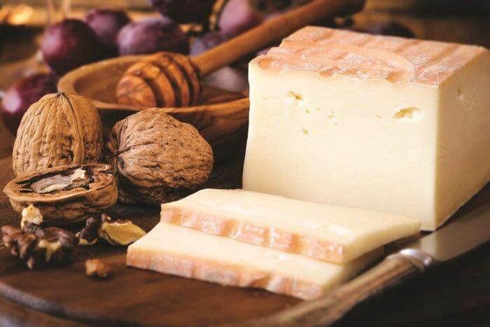 Taleggio DOP trancio 400 gr. circa - Formaggeria - horecahub.myshopify.com
